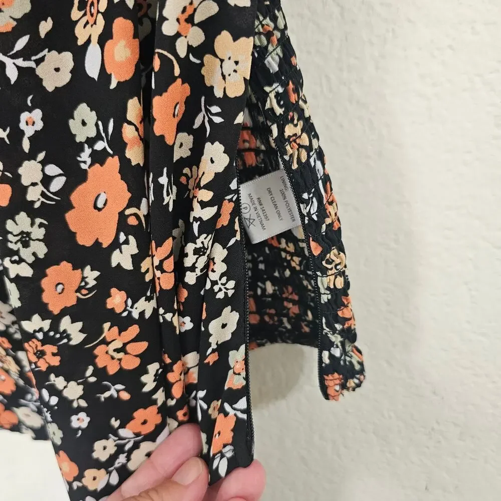 ASTR THE LABEL Floral Crop Top in Black-Rust Multi Size L